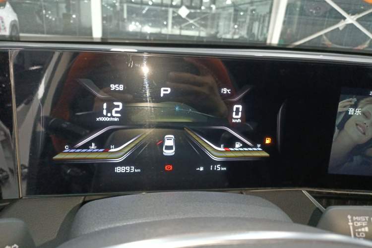 Used Bestune B70 2022 Third Generation 1.5T Automatic Enjoyment Version Instrument Cluster