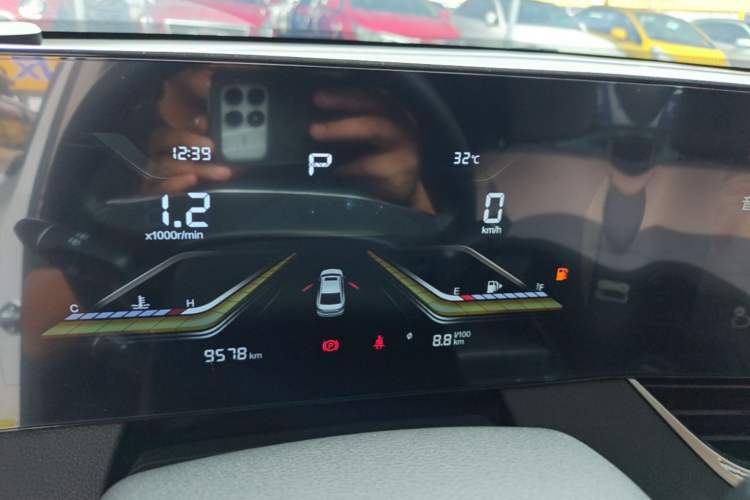 Used Bestune B70 2022 Third Generation 1.5T Automatic Enjoyment Version Instrument Cluster