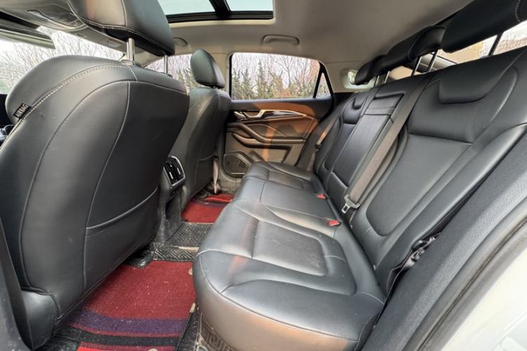 Used Bestune B70 2022 Third Generation 1.5T Automatic Premium Edition Interior 3