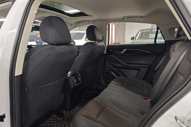Used Bestune B70 2022 Third Generation 1.5T Automatic Enjoyment Version Interior 3