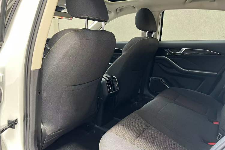 Used Bestune B70 2022 Third Generation 1.5T Automatic Enjoyment Version Interior 3