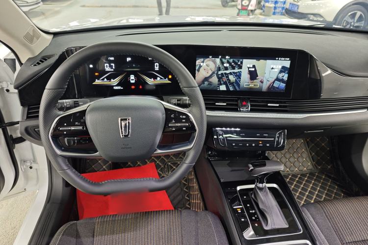 Used Bestune B70 2022 Third Generation 1.5T Automatic Enjoyment Version Interior 4
