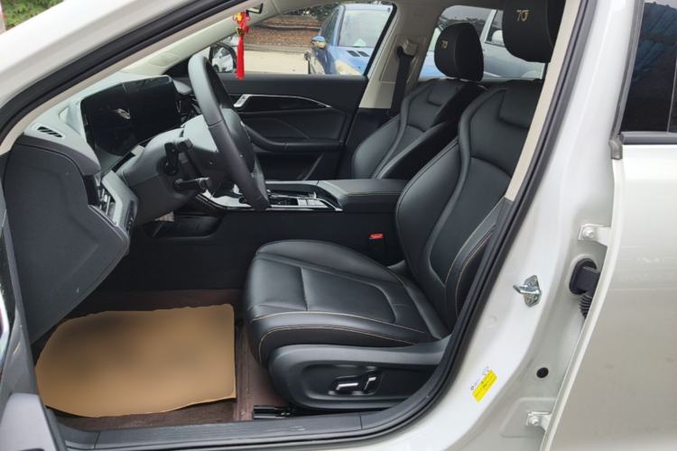 Used Bestune B70 2022 Third Generation 1.5T Automatic Enjoyment Version Left Front Seat