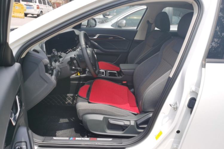 Used Bestune B70 2022 Third Generation 1.5T Automatic Enjoyment Version Left Front Seat