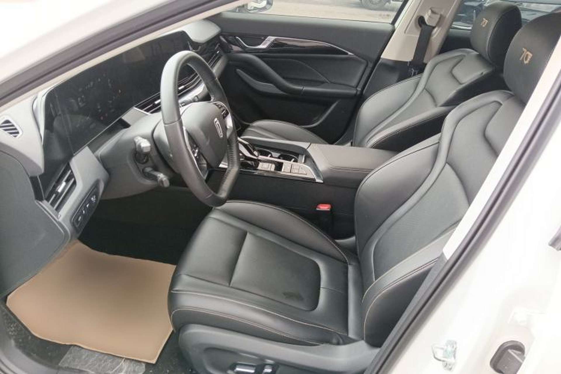 Used Bestune B70 2022 Third Generation 1.5T Automatic Enjoyment Version Left Front Seat