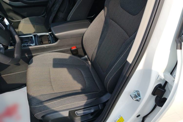 Used Bestune B70 2022 Third Generation 1.5T Automatic Enjoyment Version Left Front Seat