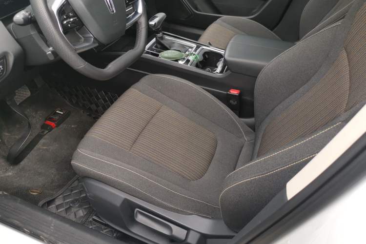 Used Bestune B70 2022 Third Generation 1.5T Automatic Enjoyment Version Left Front Seat