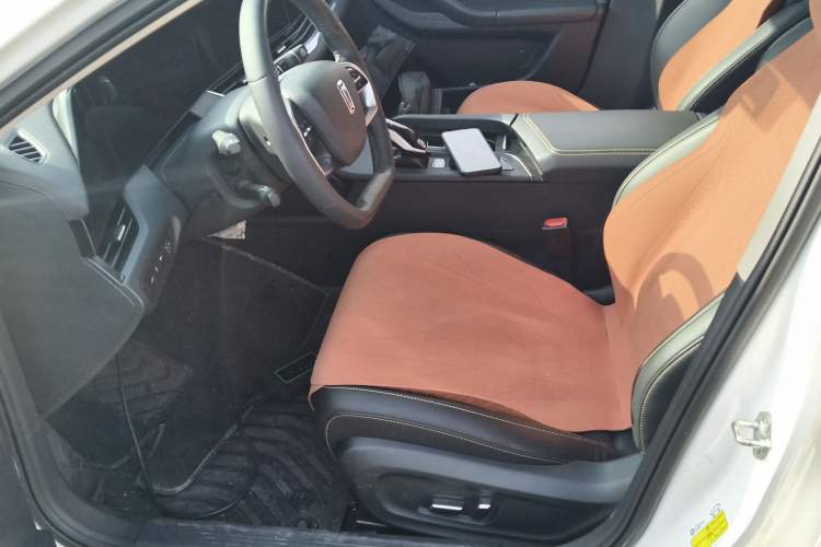 Used Bestune B70 2022 Third Generation 1.5T Automatic Enjoyment Version Left Front Seat