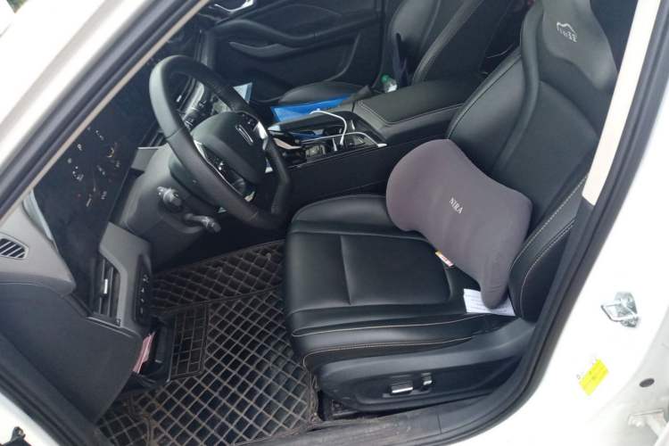 Used Bestune B70 2022 Third Generation 1.5T Automatic Enjoyment Version Left Front Seat