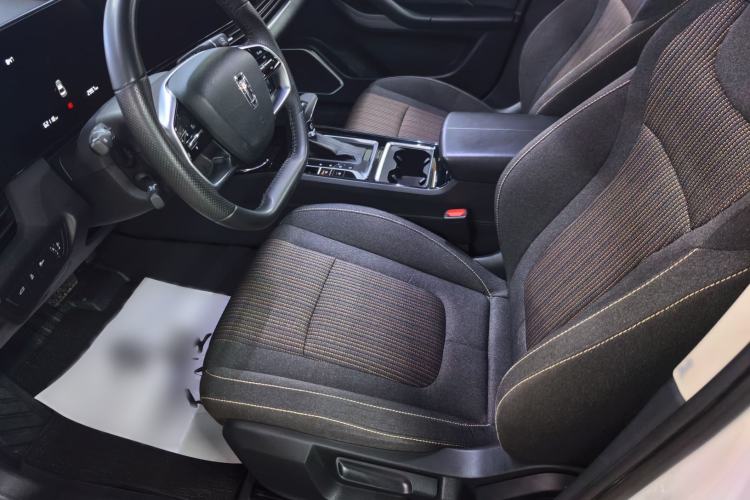 Used Bestune B70 2022 Third Generation 1.5T Automatic Enjoyment Version Left Front Seat