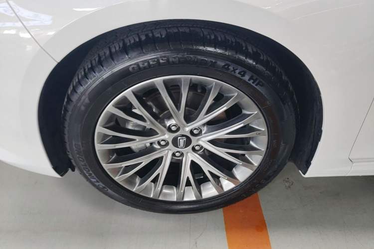 Used Bestune B70 2022 Third Generation 1.5T Automatic Premium Edition Left Front Wheel Hub