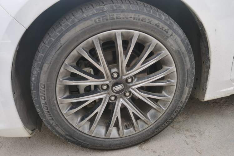 Used Bestune B70 2022 Third Generation 1.5T Automatic Premium Edition Left Front Wheel Hub