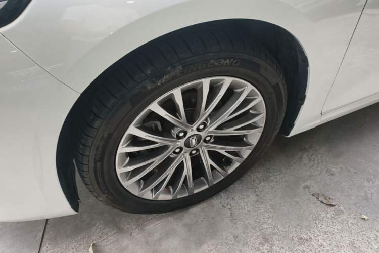 Used Bestune B70 2022 Third Generation 1.5T Automatic Enjoyment Version Left Front Wheel Hub