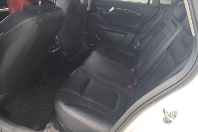 Used Bestune B70 2022 Third Generation 1.5T Automatic Premium Edition Left Rear Seat
