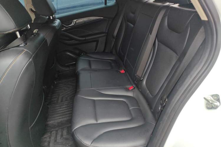 Used Bestune B70 2022 Third Generation 1.5T Automatic Enjoyment Version Left Rear Seat