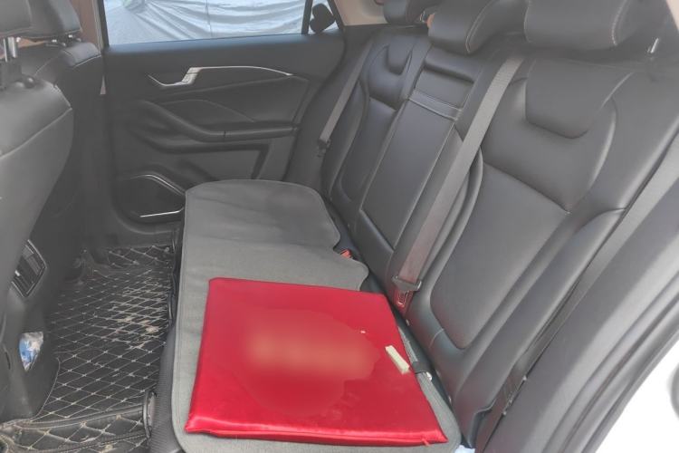 Used Bestune B70 2022 Third Generation 1.5T Automatic Premium Edition Left Rear Seat