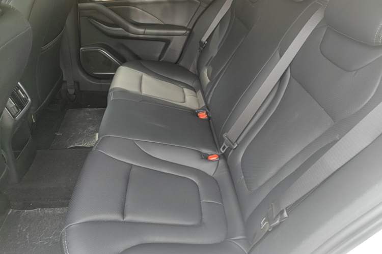 Used Bestune B70 2022 Third Generation 1.5T Automatic Enjoyment Version Left Rear Seat