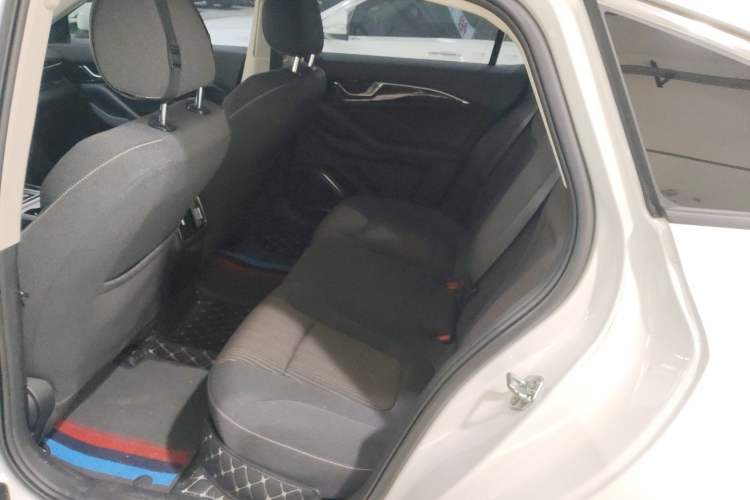 Used Bestune B70 2022 Third Generation 1.5T Automatic Enjoyment Version Left Rear Seat