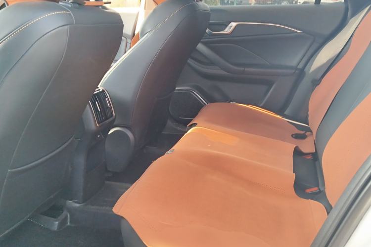 Used Bestune B70 2022 Third Generation 1.5T Automatic Enjoyment Version Left Rear Seat