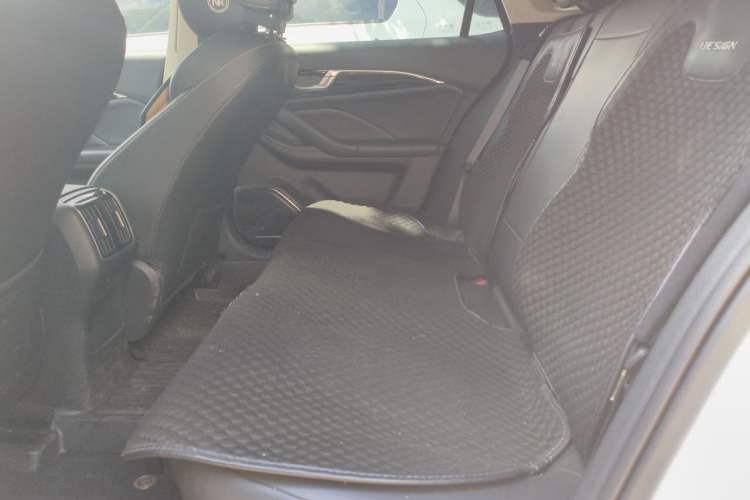 Used Bestune B70 2022 Third Generation 1.5T Automatic Enjoyment Version Left Rear Seat