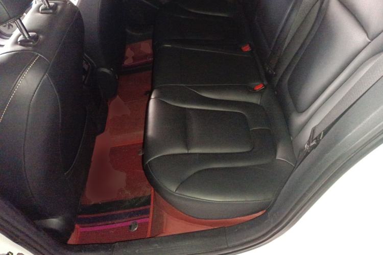 Used Bestune B70 2022 Third Generation 1.5T Automatic Premium Edition Left Rear Seat