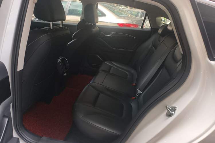 Used Bestune B70 2022 Third Generation 1.5T Automatic Enjoyment Version Left Rear Seat