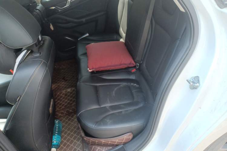 Used Bestune B70 2022 Third Generation 1.5T Automatic Enjoyment Version Left Rear Seat