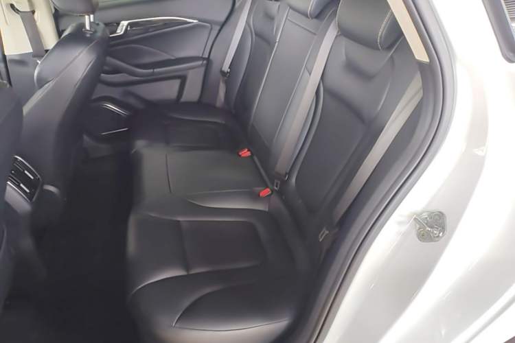 Used Bestune B70 2022 Third Generation 1.5T Automatic Enjoyment Version Left Rear Seat