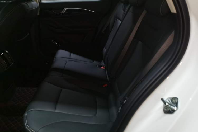 Used Bestune B70 2022 Third Generation 1.5T Automatic Enjoyment Version Left Rear Seat
