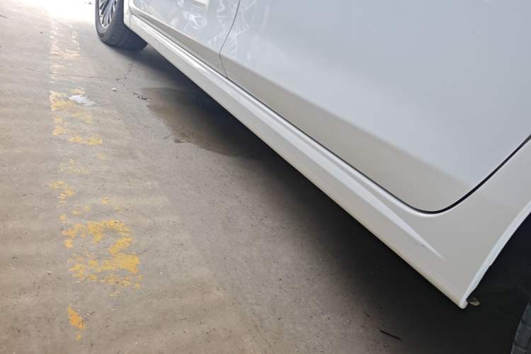 Used Bestune B70 2022 Third Generation 1.5T Automatic Enjoyment Version Left Side Sill