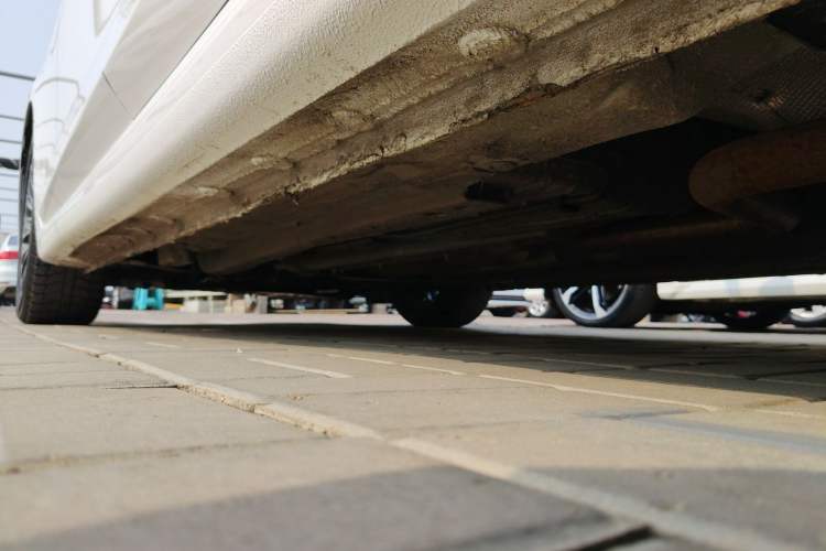 Used Bestune B70 2022 Third Generation 1.5T Automatic Enjoyment Version Left Side Sill