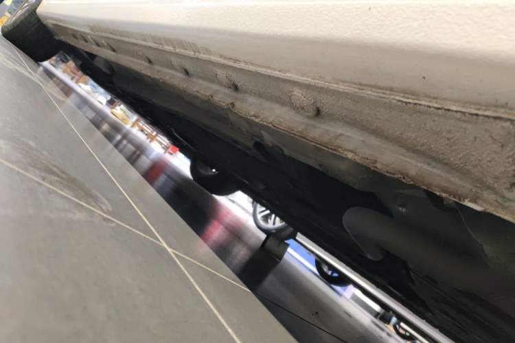 Used Bestune B70 2022 Third Generation 1.5T Automatic Enjoyment Version Left Side Sill