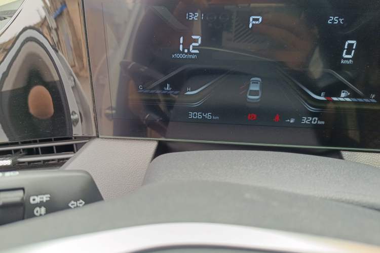 Used Bestune B70 2022 Third Generation 1.5T Automatic Enjoyment Version Odometer Close Up