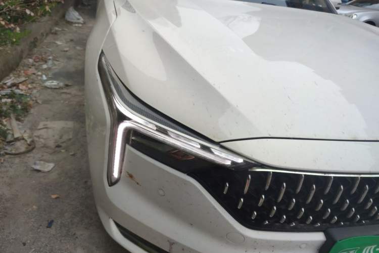 Used Bestune B70 2022 Third Generation 1.5T Automatic Premium Edition Right Front Headlight