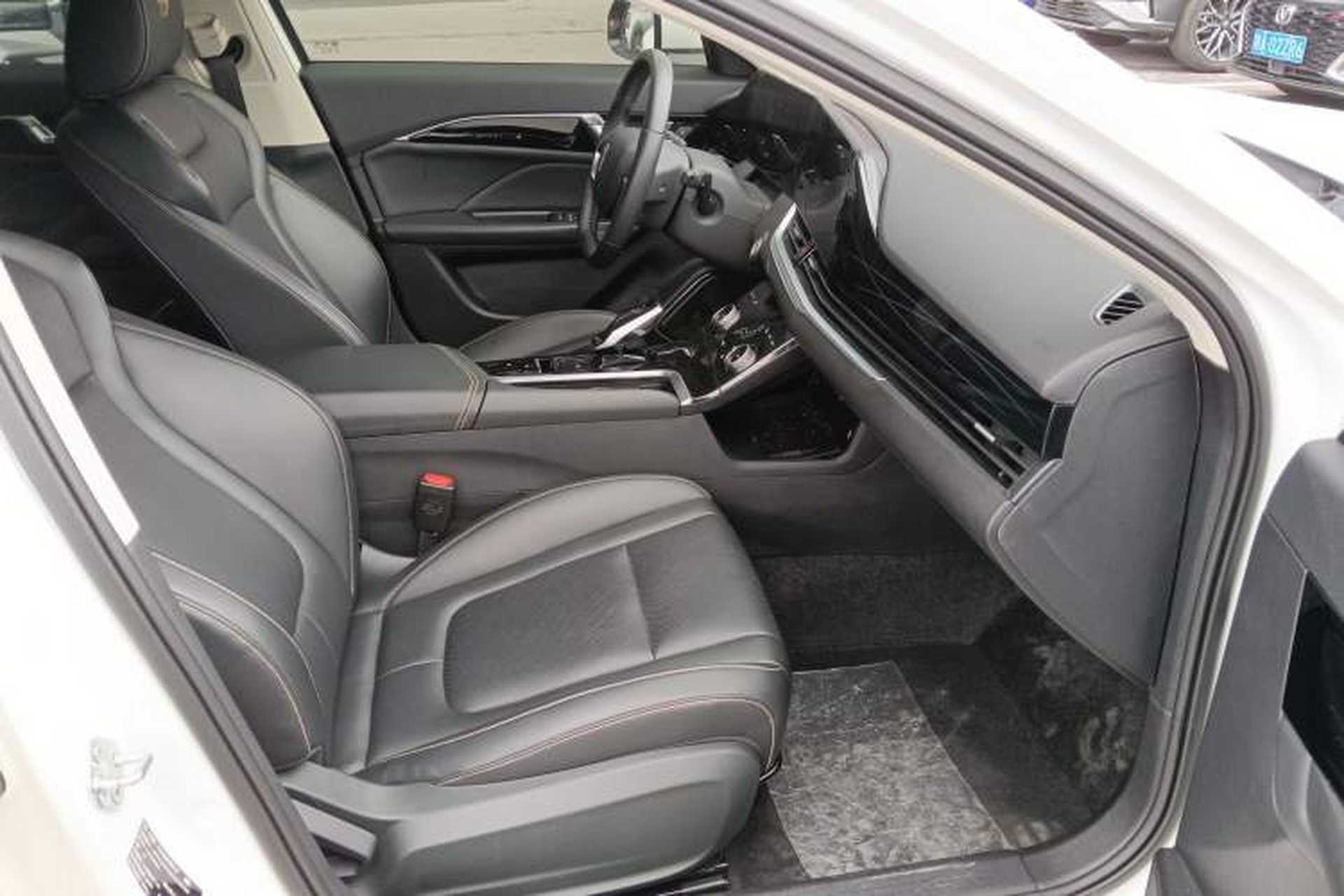 Used Bestune B70 2022 Third Generation 1.5T Automatic Enjoyment Version Right Front Seat