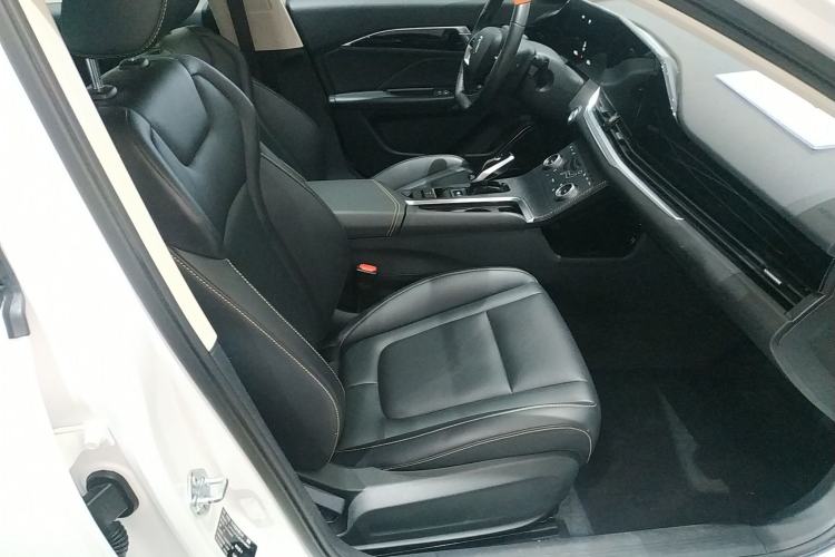 Used Bestune B70 2022 Third Generation 1.5T Automatic Enjoyment Version Right Front Seat