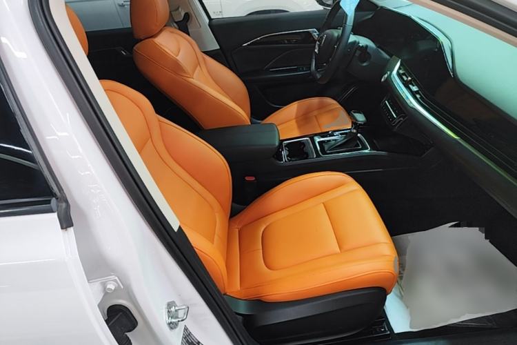 Used Bestune B70 2022 Third Generation 1.5T Automatic Enjoyment Version Right Front Seat