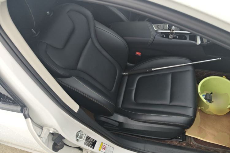 Used Bestune B70 2022 Third Generation 1.5T Automatic Enjoyment Version Right Front Seat