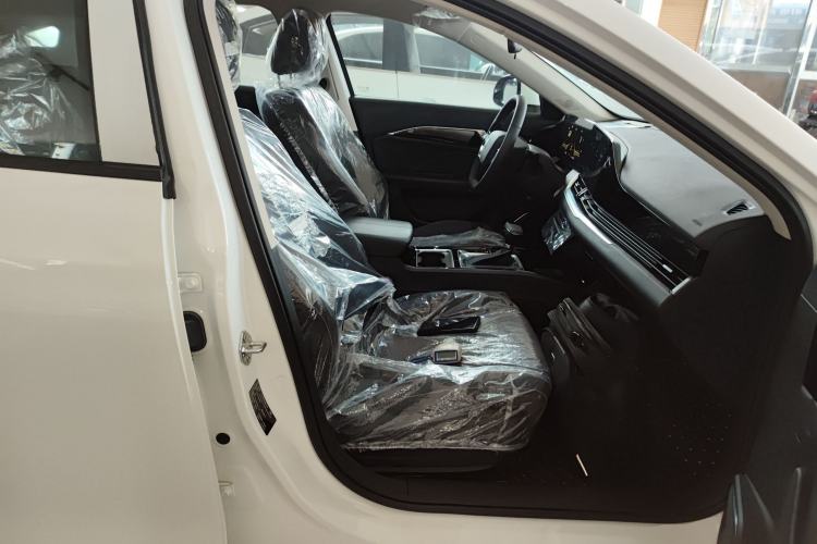 Used Bestune B70 2022 Third Generation 1.5T Automatic Enjoyment Version Right Front Seat
