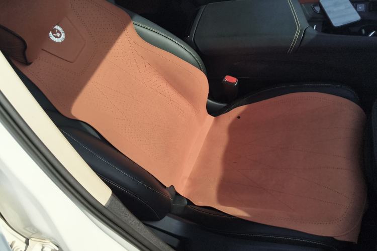Used Bestune B70 2022 Third Generation 1.5T Automatic Enjoyment Version Right Front Seat