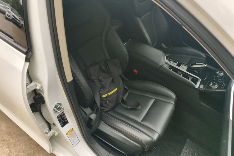 Used Bestune B70 2022 Third Generation 1.5T Automatic Enjoyment Version Right Front Seat