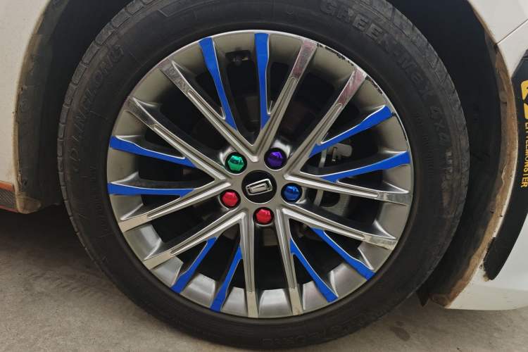Used Bestune B70 2022 Third Generation 1.5T Automatic Enjoyment Version Right Front Wheel Hub