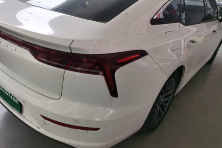 Used Bestune B70 2022 Third Generation 1.5T Automatic Premium Edition Right Rear Taillight