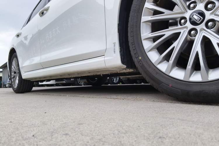 Used Bestune B70 2022 Third Generation 1.5T Automatic Enjoyment Version Right Side Sill