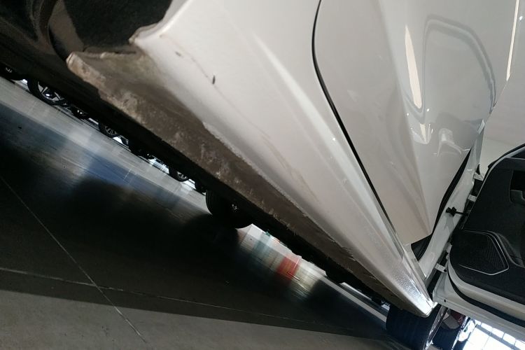 Used Bestune B70 2022 Third Generation 1.5T Automatic Enjoyment Version Right Side Sill