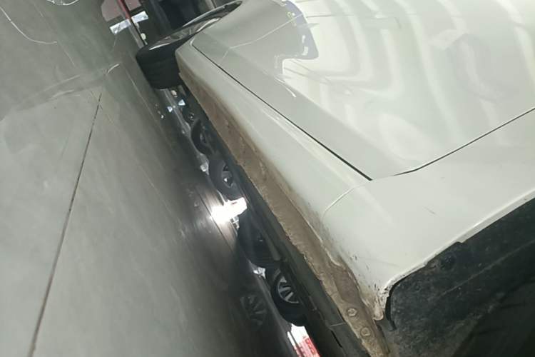 Used Bestune B70 2022 Third Generation 1.5T Automatic Enjoyment Version Right Side Sill