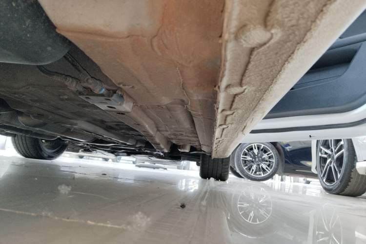 Used Bestune B70 2022 Third Generation 1.5T Automatic Enjoyment Version Right Side Sill