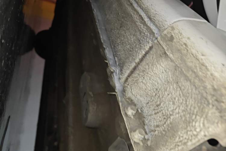 Used Bestune B70 2022 Third Generation 1.5T Automatic Enjoyment Version Right Side Sill