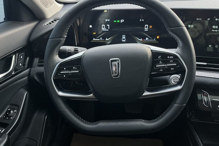 Used Bestune B70 2022 Third Generation 1.5T Automatic Enjoyment Version Steering Wheel