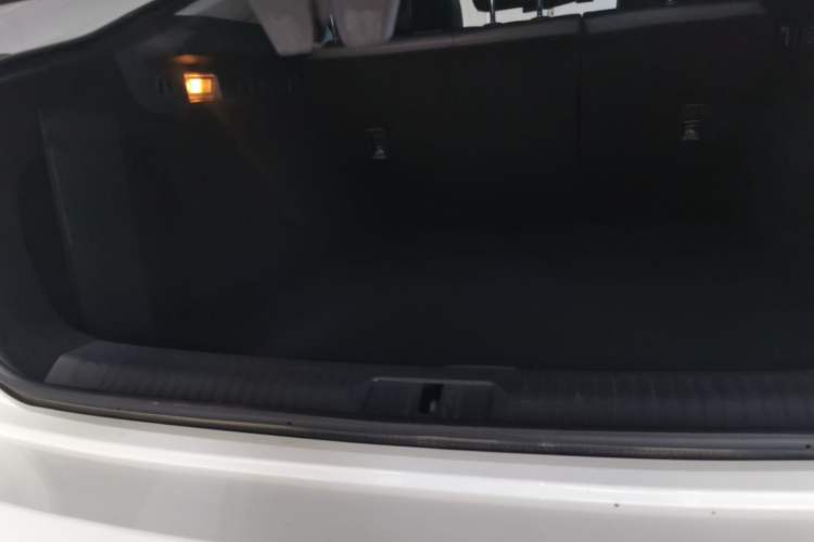 Used Bestune B70 2022 Third Generation 1.5T Automatic Premium Edition Trunk